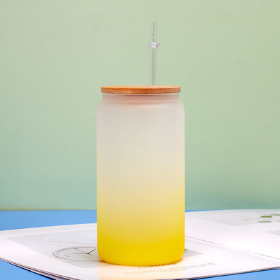 Купить Легкий цветный боросиликатный стеклянный смузи с соломой 18 унций стеклянная бутылка с водой Красочные многоразовые стеклянные чаши Стеклянные наборы 4 упаковки Производство в сети